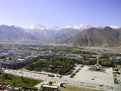 Skyline ya Lhasa