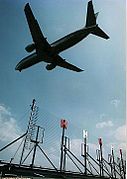 Loc 08 d'Orly et B737 de Royal Air Maroc en train d'atterrir.