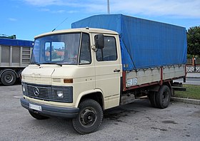 Mercedes-Benz T2