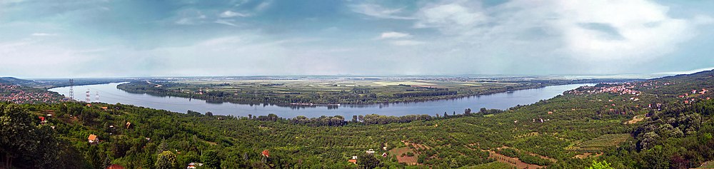 De Donau bij Ritopek, een voorstad van Belgrado (Servië)