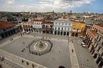 Plaza Vieja, no Centro Histórico de Havana.