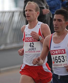 Martin Lauret (links) tijdens de Rotterdam Marathon 2008