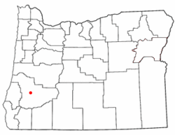 Lagekarte von Oregonmit den County Grenzen; ein roter Punkt markiert die Koordinate von Roseburg North