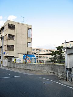 寝屋川市立中央小学校