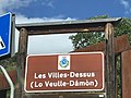 Panneau bilingue en français et arpitan valdôtain aux Villes-dessus