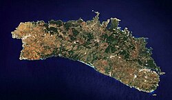 Fotografía satelite d'a isla de Menorca