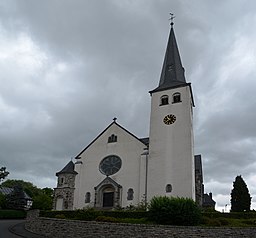 Kyrka i Meudt.