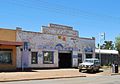 Kedai membaiki kereta, Kenderaan Australia, di Ungarie, New South Wales, Australia, 2011.