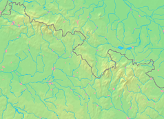 Mapa konturowa Sudetów, w centrum znajduje się punkt z opisem „Wielkie Torfowisko Batorowskie”