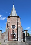 La façade de l'église.