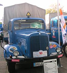 Mercedes L325 Pritsche.jpg