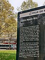 Plaque d'entrée du jardin.