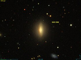 Image illustrative de l’article NGC 2562