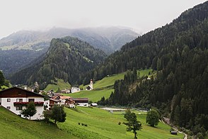 Das Navistal bei Navis Dorf