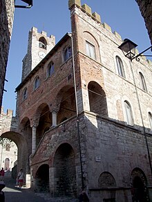 Palazzo Comunale Suvereto.jpg