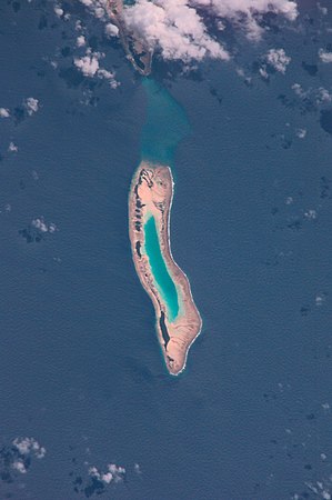 NASA-Bild des Knox-Atolls, links die Klee-Passage