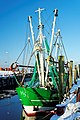 Krabbenkutter im Hafen von Neuharlingersiel