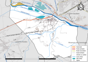 Carte en couleur présentant le réseau hydrographique de la commune