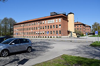 Skol- och förläggningskasernerna vid Näsbypark.