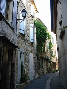 Rue de Grans.JPG