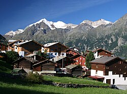 Grächeniä, taustalla Weisshorn.