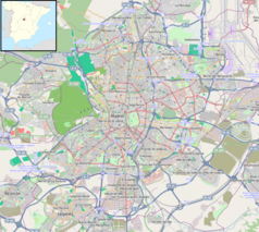 Mapa konturowa miasta Madrytu, w centrum znajduje się punkt z opisem „Colección Santander”