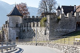 Mauern der Schlossanlage Haldenstein