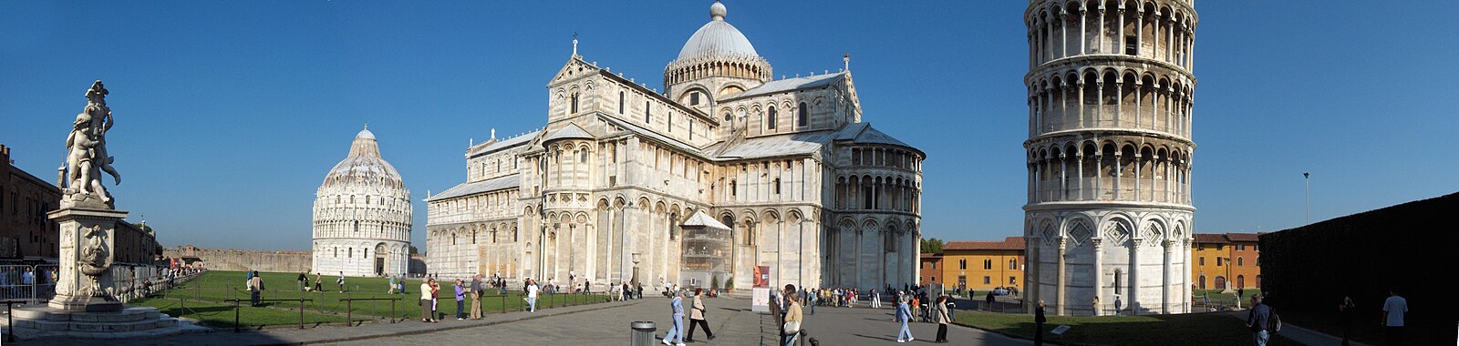 Panoramatická fotografia mesta Pisa