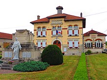 Boureuilles la mairie.JPG