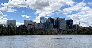 阿靈頓羅斯林（英语：Rosslyn, Arlington, Virginia）社區