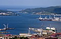 Vista da ría de Ferrol cos estaleiros en primeiro plano