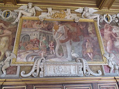 Éléphant à fleurs de lys de la galerie François-Ier de Rosso Fiorentino au château de Fontainebleau (1534-1539).