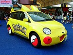 Voiture Toyota urban cruiser aux couleurs de la franchise Pokémon.