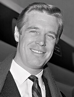 George Peppard 1964-ben