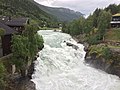 Prestfossen med bakeri ved siden av