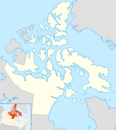 Mapa konturowa Nunavut, po prawej nieco na dole znajduje się punkt z opisem „Opingivik Island”