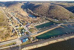 Upper Mississippi, BNSF, and Wis-35 on the west side