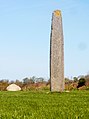 Le menhir de Kérhouézel.