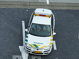 Voertuig van de Douane op Schiphol