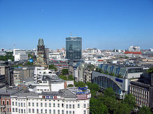 Blick über den Kurfürstendamm in Richtung Gedächtniskirche