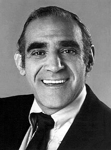 Abe Vigoda v roce 1975