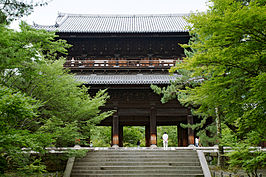 De hoofdpoort van de Nanzen-ji