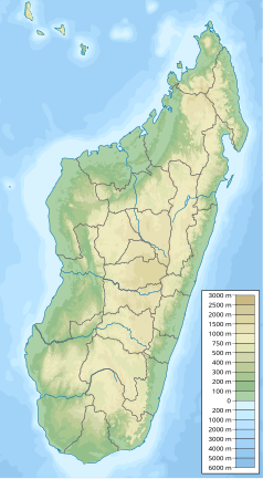 Mapa konturowa Madagaskaru, u góry po prawej znajduje się punkt z opisem „Park Narodowy Marojejy”