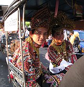 Pakaian tradisional suku Aceh Gayo