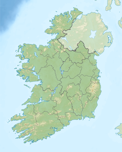 Mapa konturowa Irlandii, po lewej znajduje się punkt z opisem „Inis MeáinInis Meadhóin”