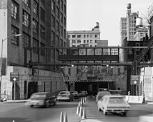 Fotografie a Tunelului Holland, intrarea din Manhattan