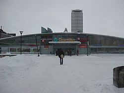 Norra ingången invid Mosaiktorget