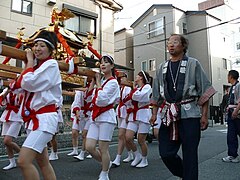 Frauen mikoshi