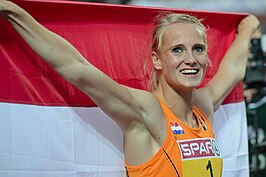 Anouk Vetter viert haar Europese titel op de zevenkamp in 2016, Amsterdam.