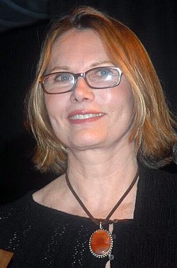 Maud Adams, februari 2008.